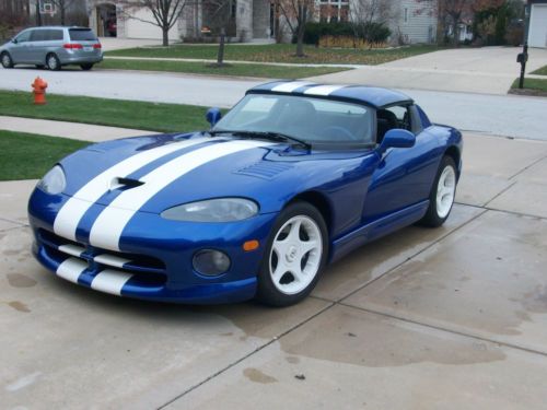 For sale is my 1996 dodge viper rt/10