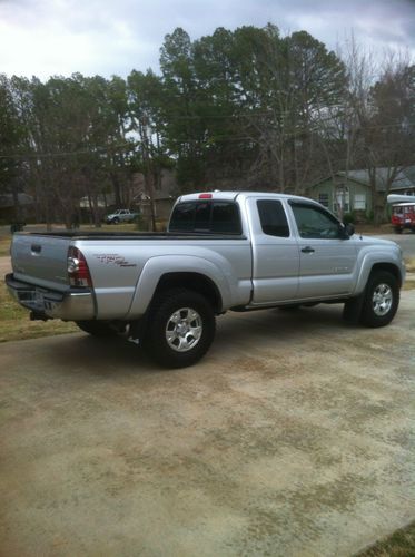 2010 toyota tacoma extended cab pickup 4-door 4.0l 4x4