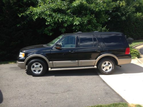 Expedition 4 x 4  fully loaded! ; black exterior, excellent condition