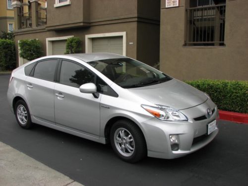 2010, silver, four door, hybrid, automatic, hatchback,