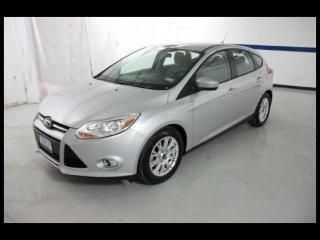 12 focus se hatchback, 2.0l 4 cylinder, auto, cloth, cruise,alloys,clean 1 owner