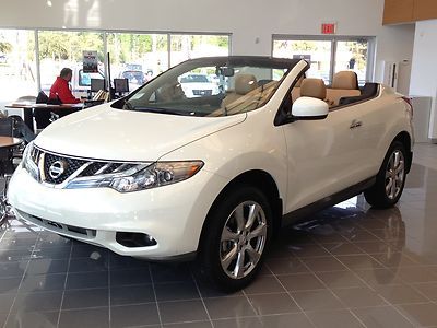 Convertible 2 door all wheel drive leather interior navigation trades welcome