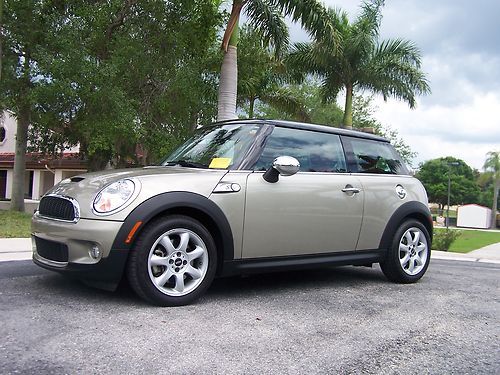 2007 mini cooper s automatic trans leather pano moon roof 61k miles one owner a+