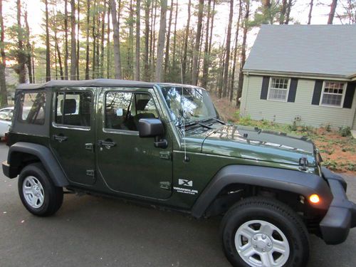 ===2009 wrangler unlimited, 4wd,4-door,new tires,new wheels,very well maintained