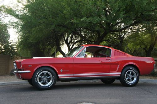 1965  ford  mustang  fastback 2+2  *** beautiful***  289 v8 engine  a code