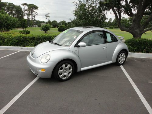 2002 vw beetle...leather...sunroof..59k miles....still brand new in the box!!!!!