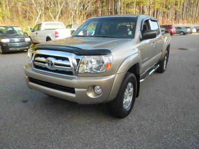 4.0l v-6 cyl clean carfax, 4x4, double cab,6 cyl fully equipped desert sand mica