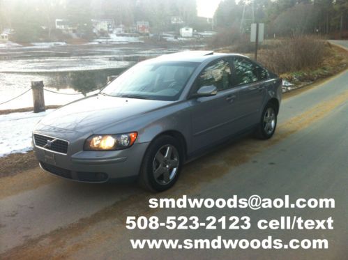 2005 volvo s40 t5 awd one owner, remarkable shape / loaded
