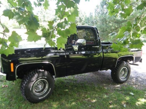 1979 chevy 4x4,black with red interior,completely restored