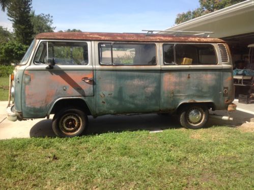 1975 vw bus/transporter 2 awesome project. florida title.hippie wagon