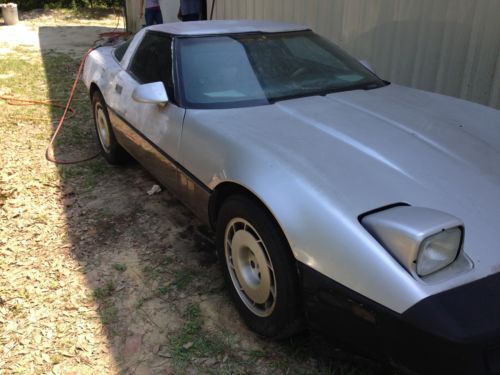1984 chevy corvette project car primered gray 84 c4