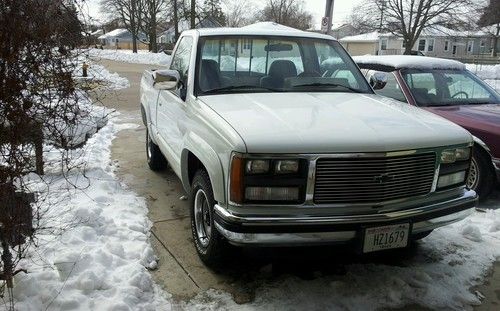 1988 gms clone white ss truck