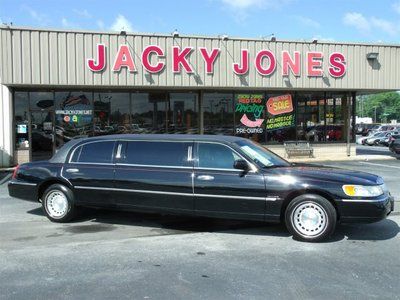 56" stretch limo tv partition cold air runs great plush leather bar intercom
