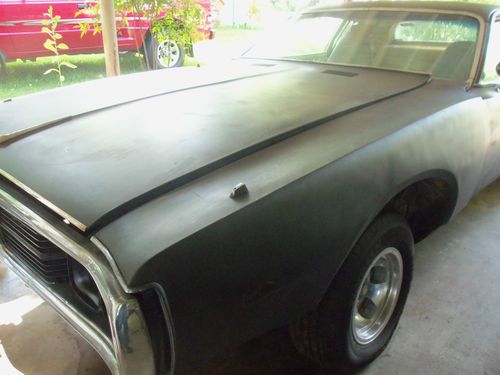 1973 dodge charger se, 318 engine, haders, new tires, aluminum rims &amp; more!