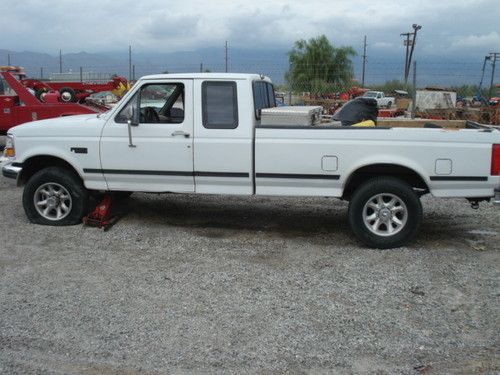 1993  ford f250  super  cab   2 ownwers only   in good  cond  classic no reserve