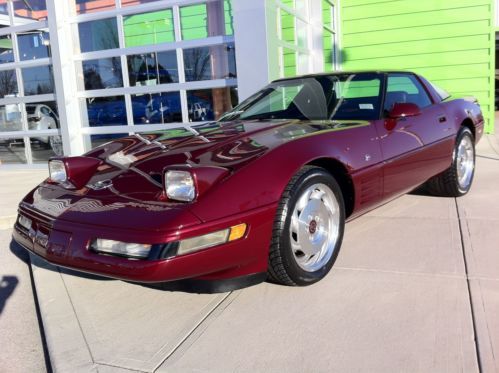 Chevy 40th anniversary low miles clear title stock sports car v8 auto corvette