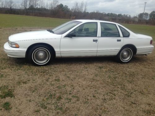 1996 chevrolet caprice classic only 53k miles white michelins no reserve l@@k