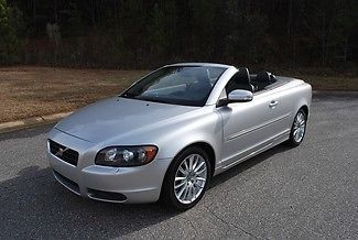 2008 volvo c70 hardtop convertible,silver/gry,only 40k miles  v nice no reserve