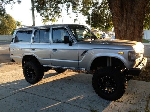 Fj62 1989-restored, lifted upgraded! awesome truck!
