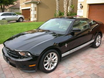 2011 ford mustang premium coupe black /stone leather
