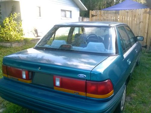 Ford escort 1994 low miles