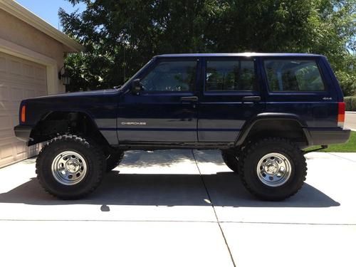 '97 jeep cherokee xj inline 6, auto, 6" lift, new 33" tires/wheels, crawler 4.0l
