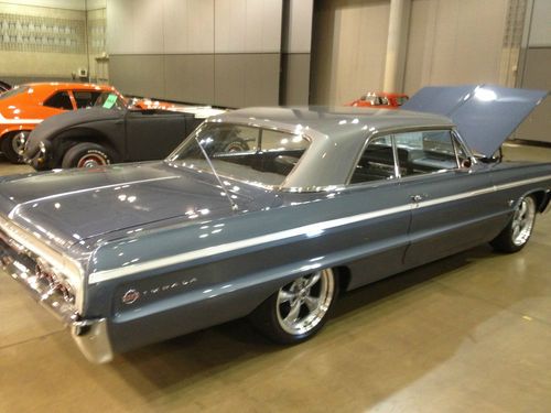 Chevy impala:  real 1964 ss - laser straight and very clean resto mod car!!!