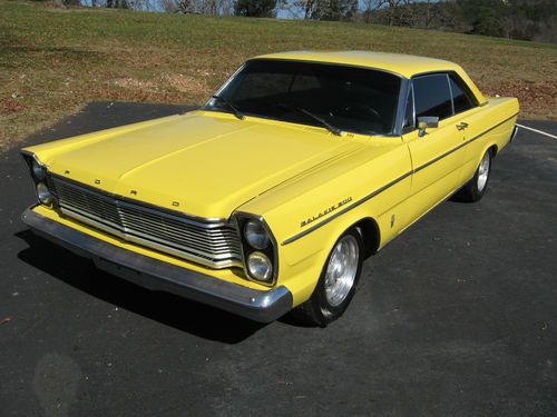 1965 ford galaxie 500  2 door pillarless coupe  352v8 4bbl  yellow/black  clean!