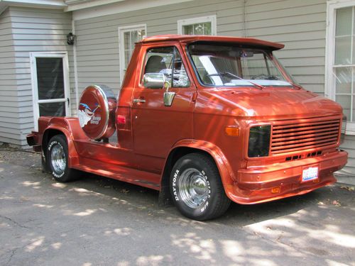 Customized 1981truck-this ride is a real head turner