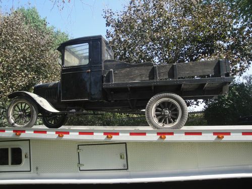 1925 ford model t truck with dump bed