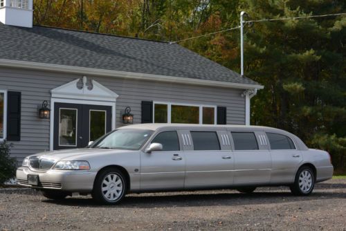 2005 lincoln limousine 100&#034; stretch with raised roof low reserve