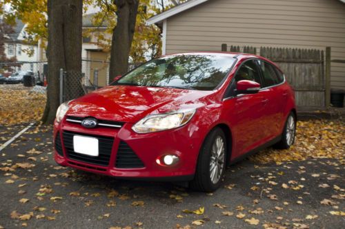 2012 ford focus sel hatchback 4-door 2.0l, race red, everything but a moonroof..