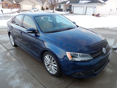 2011 volkswagen jetta sel only 17,000 miles loaded excellent condition