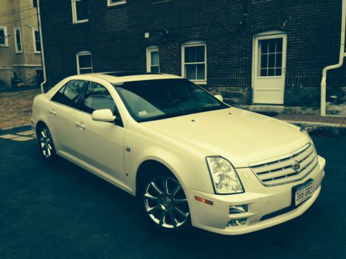 2007 cadillac sts low miles showroom condition