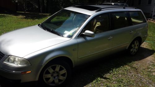 Very clean 2002 vw 4motion passat wagon glx  with only 49,100 miles!