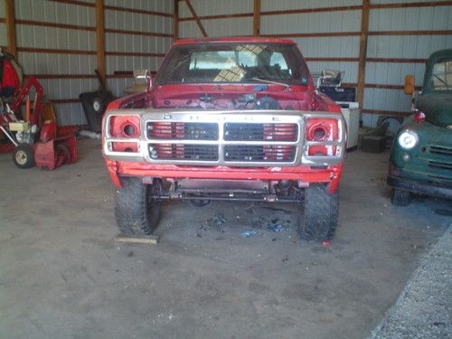 1991 w150 4x4 short wheel base org.41,615 red and almost 100% rust free