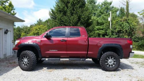 2007 tundra sr5 dbl cab/bds 7in lift/xd rims and 36in swampers-jst completed