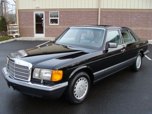 1991 mercedes-benz 300se black/grey exceptionally clean !!! must see !!!