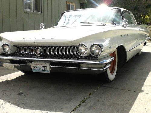 1960 buick lesabre!!! 2-door hardtop; white w red interior and white-wall tires!