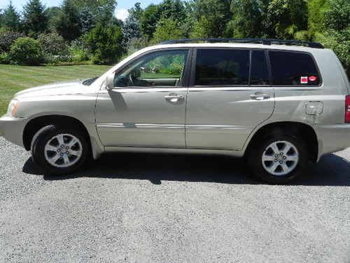 2003 toyota highlander v6 4wd cruise control sunroof power everything very clean