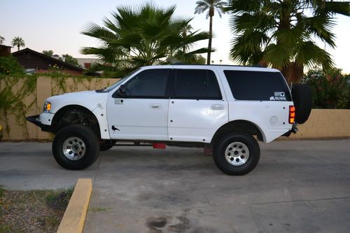 1999 ford expedition xlt sport utility 4-door 5.4l baja prerunner chase truck