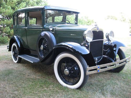 1930 ford model a towncar