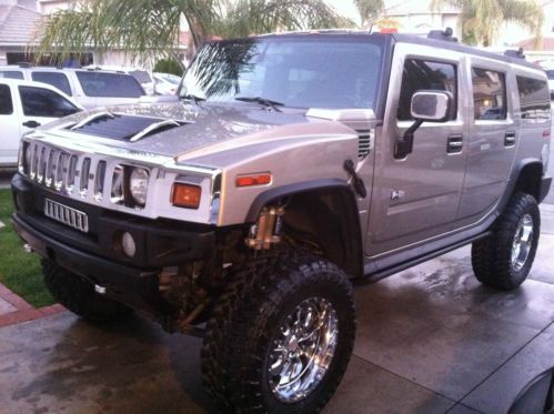 2005 hummer h2  4x4     2 owner family owned