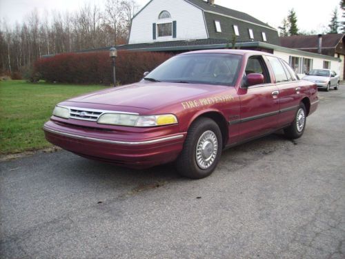 1995 ford crown victoria p-71 former fire dept car only 89k miles no reserve!!!!