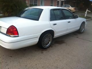2002 crown victoria with only 39,850 miles on it :)