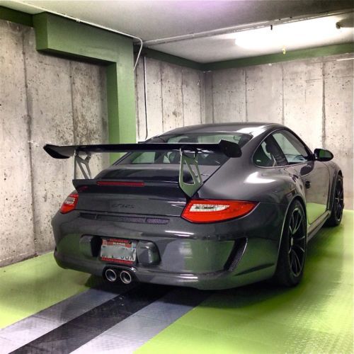 2011 porsche gt3rs  with only 4,160 miles - gt3 rs ,  pccb &amp; all proper options