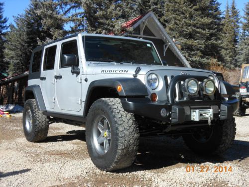 2010 jeep wrangler unlimited rubicon sport utility 4-door 3.8l ave