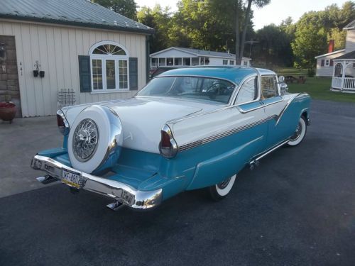 1956 ford crown victoria