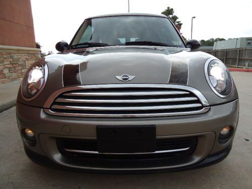 2011 mini cooper clubman auto leather roof clean carfax!!!