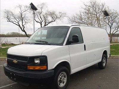2010 chevy express cargo g3500 1 owner only 36k miles no reserve!